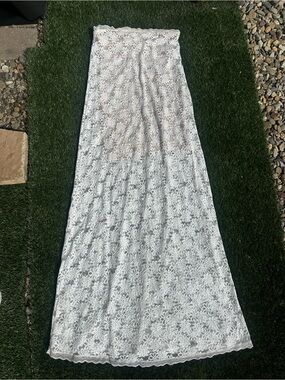 🤍 Runway The Label White Lace Maxi Dress
